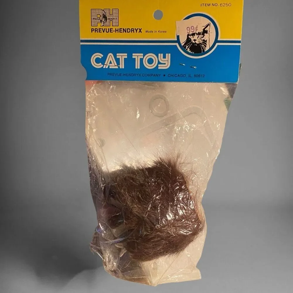 PREVUE-HENDRYX Vintage Rabbit Fur Cat Toy NOS